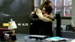 sara en simon kiss