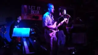 M&ugrave; Prog Rock Band live @ Let it beer -L'elefante bianco-Area