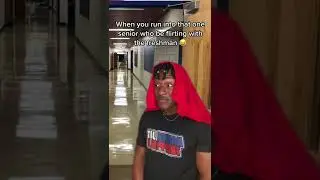 Тот старшекурсник, который флиртует с первокурсницами 😂
