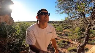 THIS COASTLINE IS WILD! - 4x4 to remote coastal paradise (Crazy Encounters)