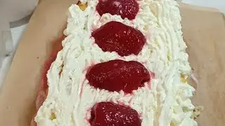 Slab Mini Strawberry Cake Low carb