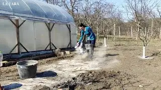 Древесная зола, натуральное удобрение и дезинфицирующее средство Drevesnaya zola,