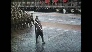 Soviet Union 1945 March but with music (Sudno by Molchat Doma)