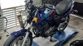 CB 500 DAS ANTIGAS, TROCA DO CACHIMBO DE VELAS.