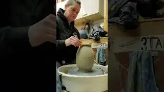 #trimming #clay #mud #ceramic #art #pottery #shorts #youtubeshorts #potteryvideos #asmr #satisfying