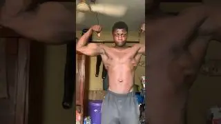 Bicep worship #trending #gymworkout #viral #workout #gymlife #gymmotivation #fitness #bicepworkout