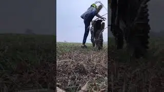 Suzuki RMZ 450 breaking of adhesion , HgS sound