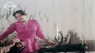 Zara Roki Ve Drivera Car Nu - Noor Jehan - Nadra - Film Laila