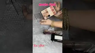 Beautiful Makeup essentials... Eyeshadow palette..And makeup Booklet..#meesho#makeup #travelfriendly