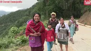 Voy al monte en campañia de mi cuñada y mi suegra a buscar hongos de pajarito