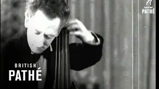 The Double Bass.  A Little Experiment By Herbert Lodge - At The Piano Leslie Bridgewater (1931)