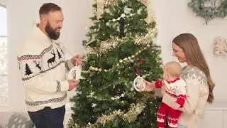 Baby&rsquo;s First Christmas Keepsake | DIY Holiday Memory