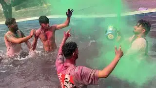 Holi Mein Kari POOL PARTY 🤪 With Friends