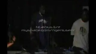 DJ Merk of Hustle Squad DJs: scratch session
