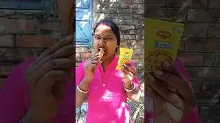 Smelling with One Hand, Eating with the Other 😂😉