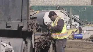 A Far Southeast Chicago Community Fights Back Against 'Environmental Racism'