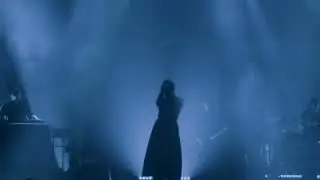 Chelsea Wolfe - Whispers In The Echo Chamber (Live)