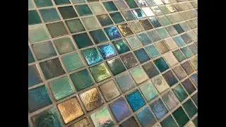 Video Tutorial n1 - How to install Sicis glass mosaic mesh mounted with Starlike as adhesive/grout