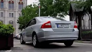 Vehicle registration plate detection
