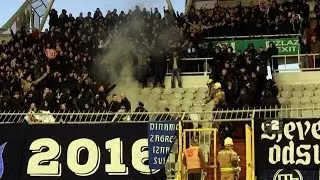 Hajduk Split - Dinamo Zagreb BBB fight with police and Torcida pyro