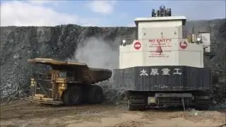 VR Steel Rope Shovel Dipper WK 55 Loading