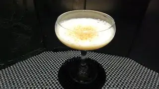 BEES KISS cocktail