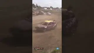 Short FWD Dirt Rods causing carnage as they go into the bend at Stansted Raceway Banger Racing on 22