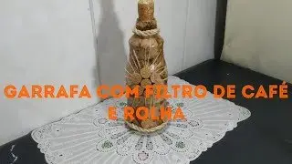Garrafa com filtro de café e rolha
