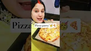 makar sakranti ke din hubbyi ke taraf se pizza party 🍕🍕#short #ytshorts#viralreels#love #viral