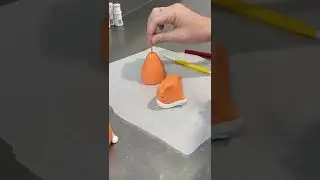 CUTE FONDANT FOX FIGURINE