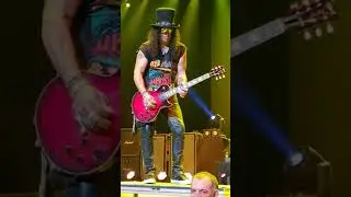 05. Slash - Anastasia (Toulouse Z&eacute;nith 10 Mars 2019) HD