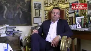 Varallo, il prosindaco e deputato leghista Buonanno che regala galline e buoni benzina (09/01/2013)