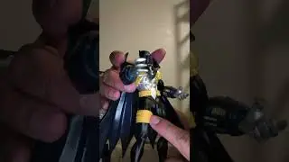 Evolución de figuras, desde Batman Azrael 1994, hasta Batman (película flash) 2023