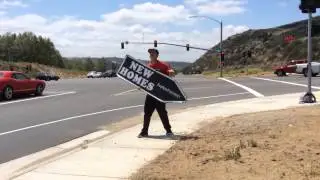 Excellent Artistic Arrow Sign Spinner