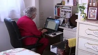 86-year-old woman pens steamy romance novel