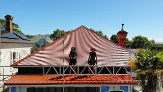 New Zealand Villa: Lean-to Roof Extension