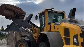 VOLVO L90H 4WD LOADING SHOVEL *YEAR 2017* C/W BUCKET
