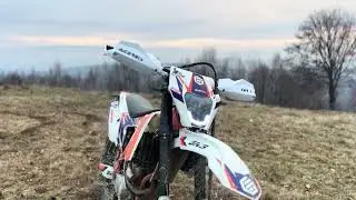 Чуть не перевернулся 😱￼