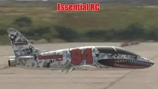 LOW jet aerobatics with the Tomahawk Quantum Mono (Piloted by Simon Potter)