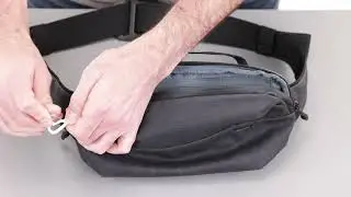 Thule Aion sling bag black