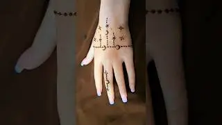 Eid henna designs series Day5/30🌜💫🌿 #arabian #hennatatto #hennatattoodesign #mehndi #arabianstyle