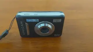 Еще одна цифровая камера Vivitar &mdash; Vivitar ViviCam 7020.