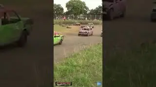 #Short. Push into bend. RWD Dirt Rods. #stanstedraceway #Bangerracing #racing 24/10/2021.