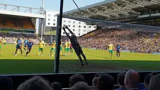 Bryan Gunn nearly saves for Norwich City Legends v Inter Forever