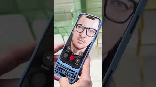 Знакомьтесь с чехлом-клавиатурой Clicks для iPhone 16!