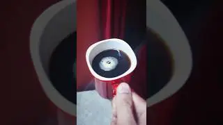 Coffee stops on spinning #coffee #cup #spin #science #physics #nescafe #blackcoffee #morning #viral