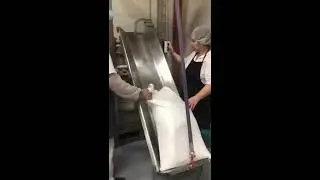 Загрузка соли в солерастворитель, Завод СЭМЗ
