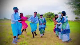 kooxda Hiddaha iyo dhaQaNka ee HawRaaR academy/  ciYaaR botoR sahra_______