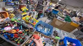 Flea Market Finale: My Best Find Yet Before It Shut Down!