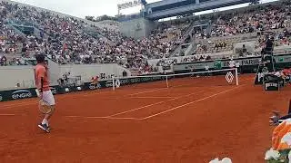 Le court Suzanne Lenglen comme si vous y &eacute;tiez ! - Roland Garros 2022 - John Isner vs Quentin Halys